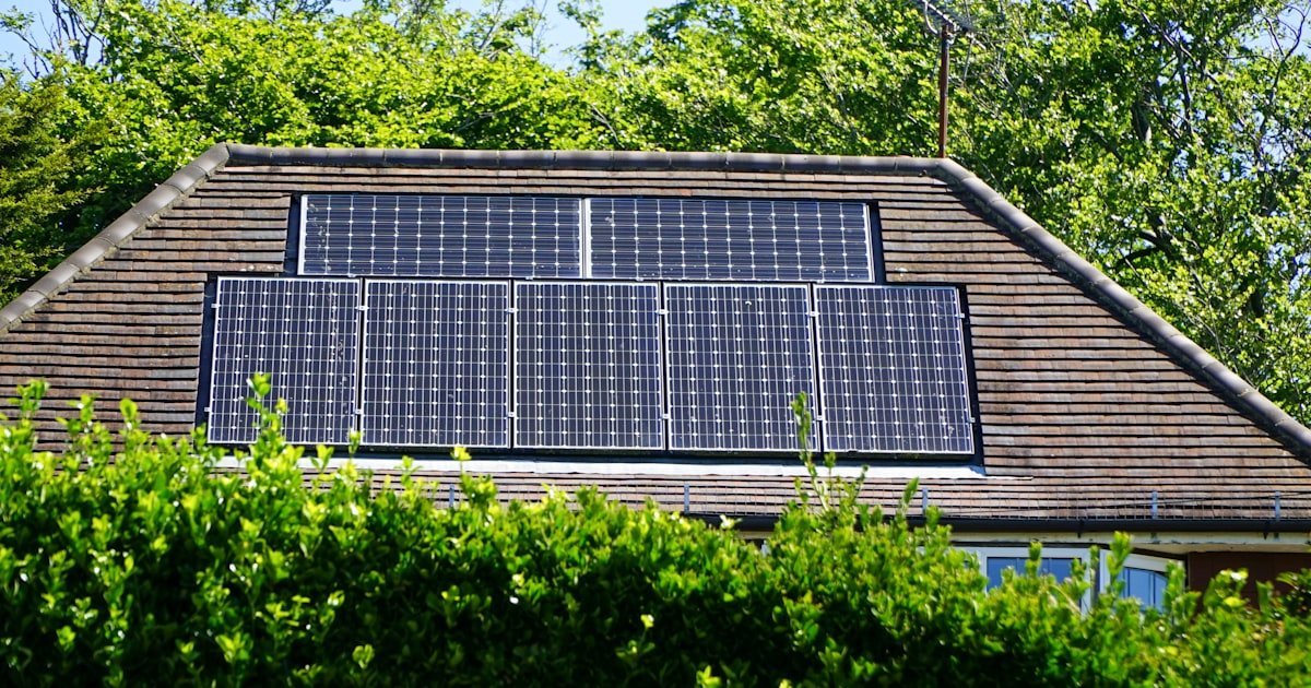 Windkraftanlagen bei Sonnenuntergang