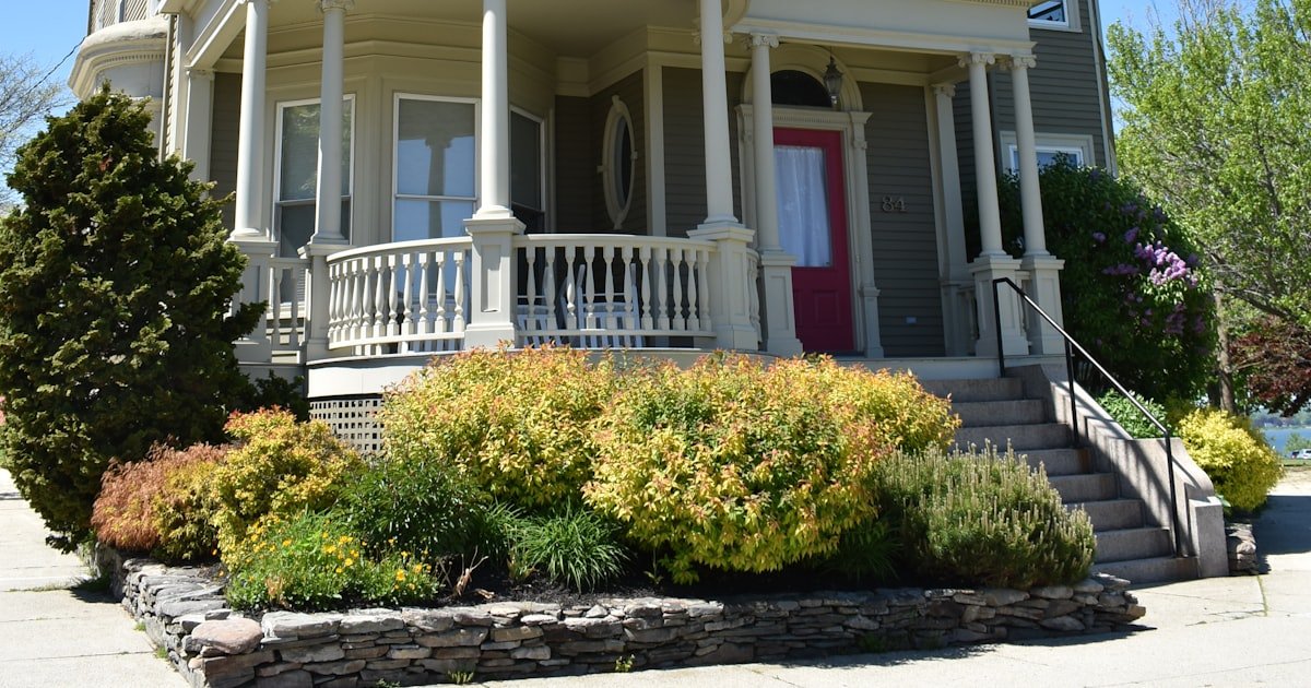 Modernes Haus mit Glasfassade